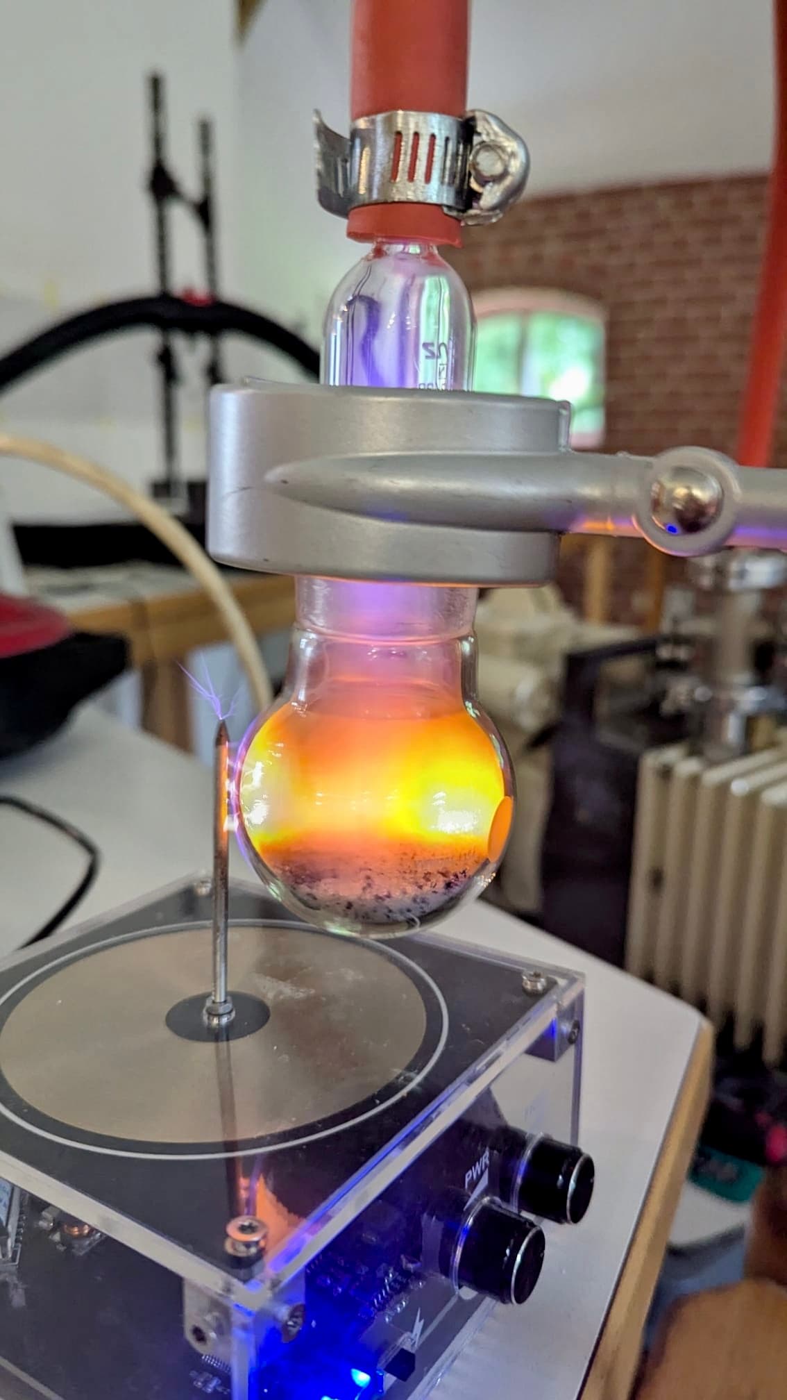 Physics meets biology – hands-on quantum mechanics in Papenburg